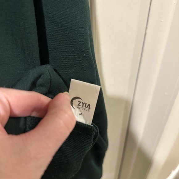 ZIYA Active, Dark Green Quarter-Zip Pullover. Medium - Picture 2 of 5